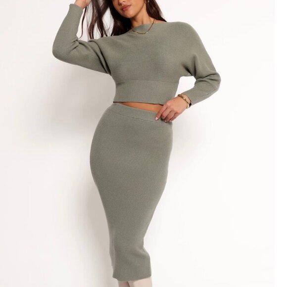 Petal & Pup Serena Knitted Set Olive Green Knit top skirt set - Size XS/S New - Picture 1 of 9